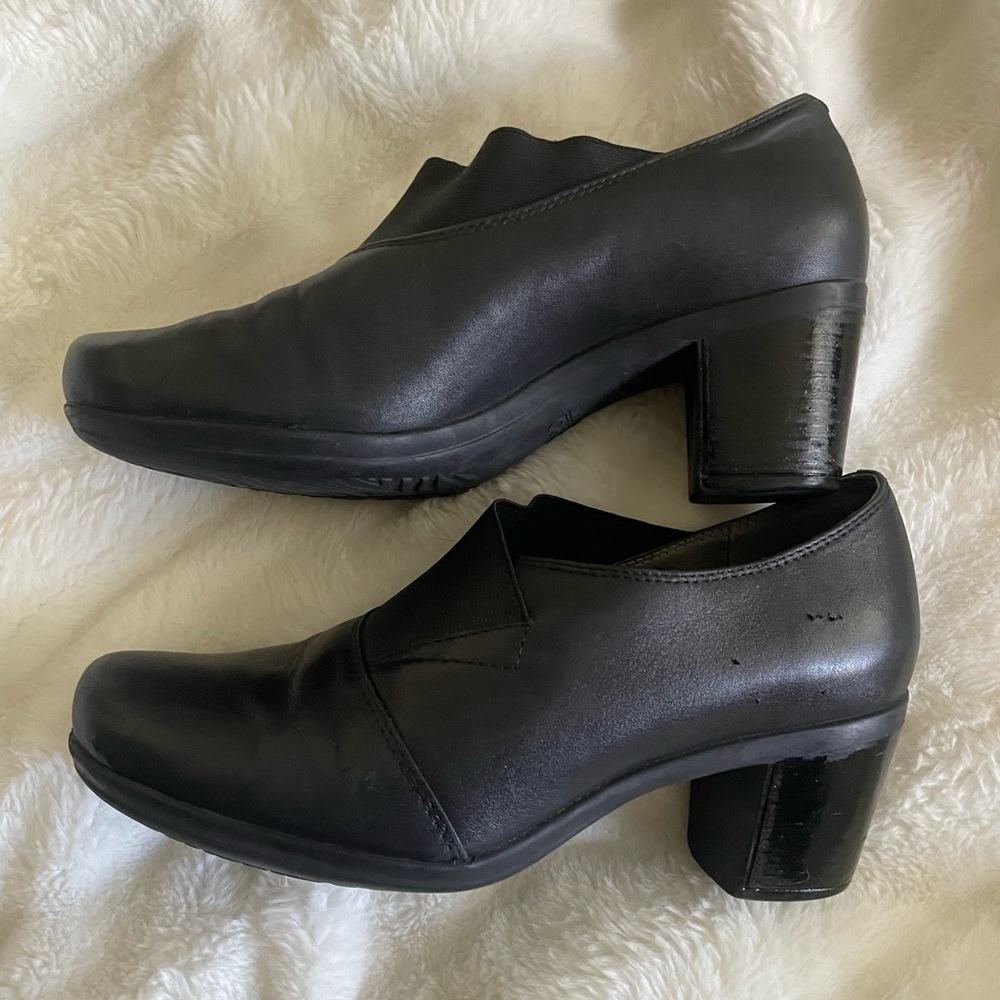 Abeo Black Leather Low Block Heel Slip-On Pumps